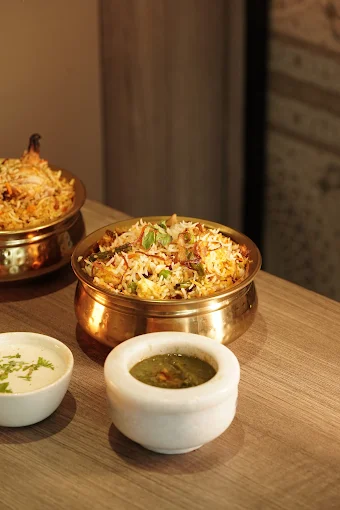Pindaura dining ambience